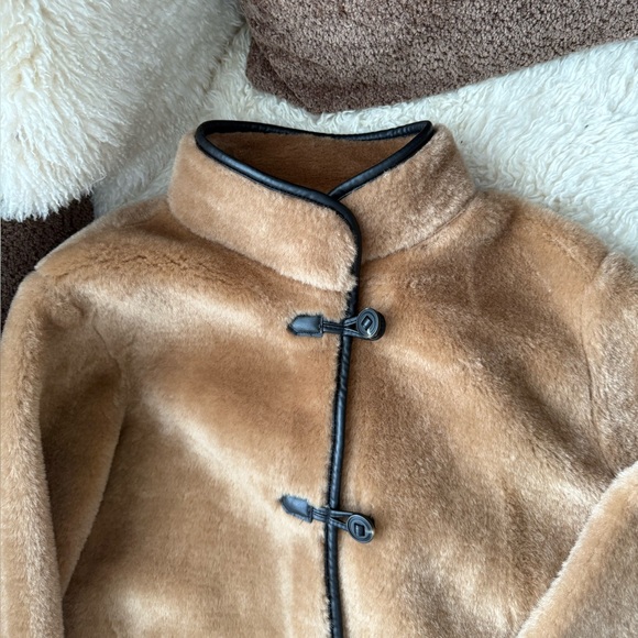 H&M Fluffy Jacket in Dark Beige - Picture 3 of 5